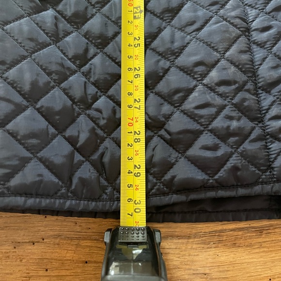 Gorgeous LK Bennett belted rain coat. Like new. Navy blue, quilted. Size US4 - Picture 10 of 15